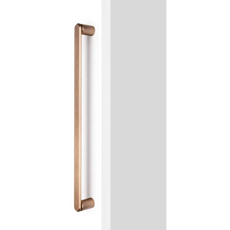 Viefe Stoßgriff FASE BIG aus Aluminium, Messing dunkel gebürstet - 480 mm - Einseitig (1 Stück) Fynd